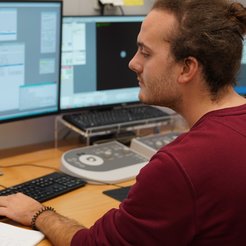 Marius analyzing his cryo-electron microscopy data